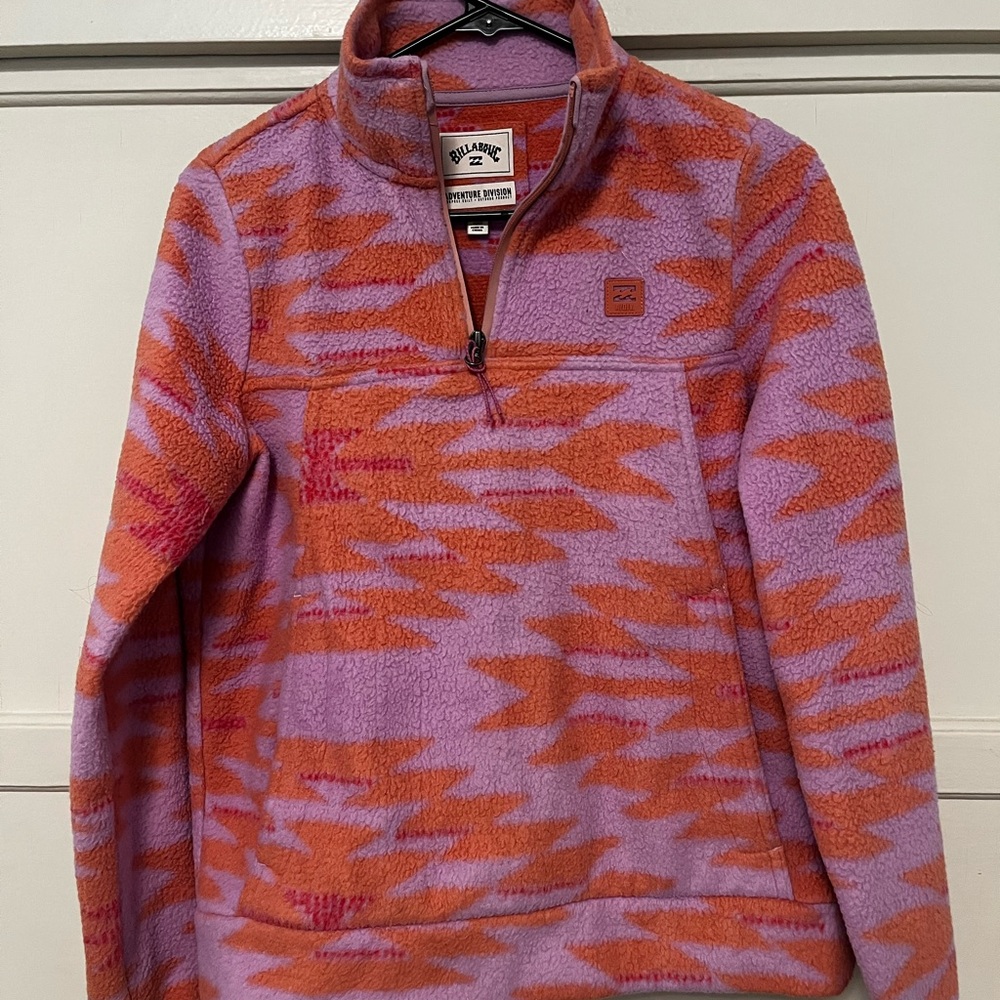 Billabong sweater